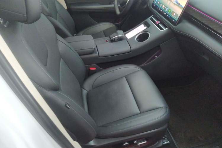 Used Hima AITO M5 2022 Range-Extended Rear-Drive Standard Version Right Front Seat