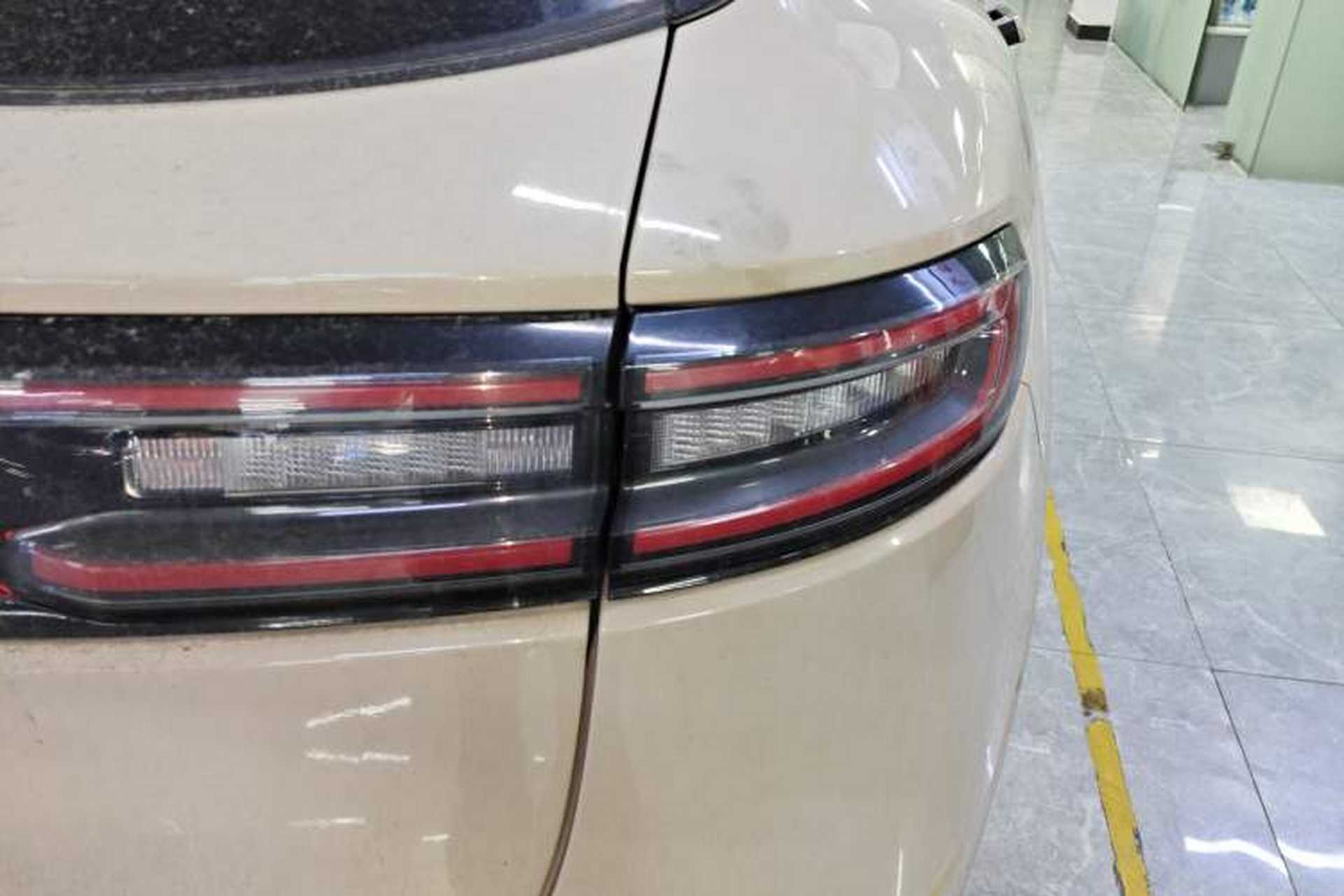 Used Hima AITO M5 2022 Pure Electric All-Wheel-Drive Performance Edition Right Rear Taillight