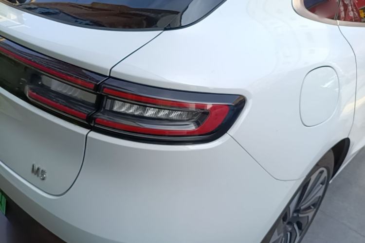 Used Hima AITO M5 2022 Extended-Range Four-Wheel Drive Ultimate Edition Right Rear Taillight