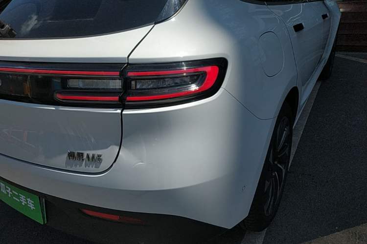 Used Hima AITO M5 2022 Extended-Range Four-Wheel Drive Performance Version Right Rear Taillight