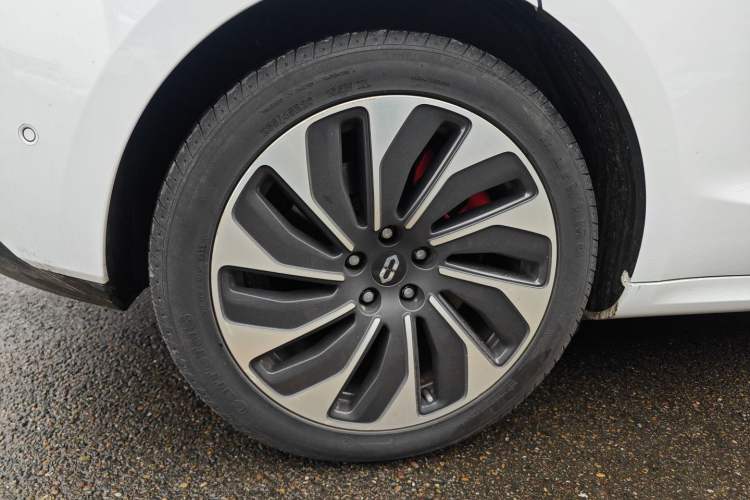 Used Hima AITO M5 2022 Range-Extended Rear-Drive Standard Version Right Rear Wheel Hub