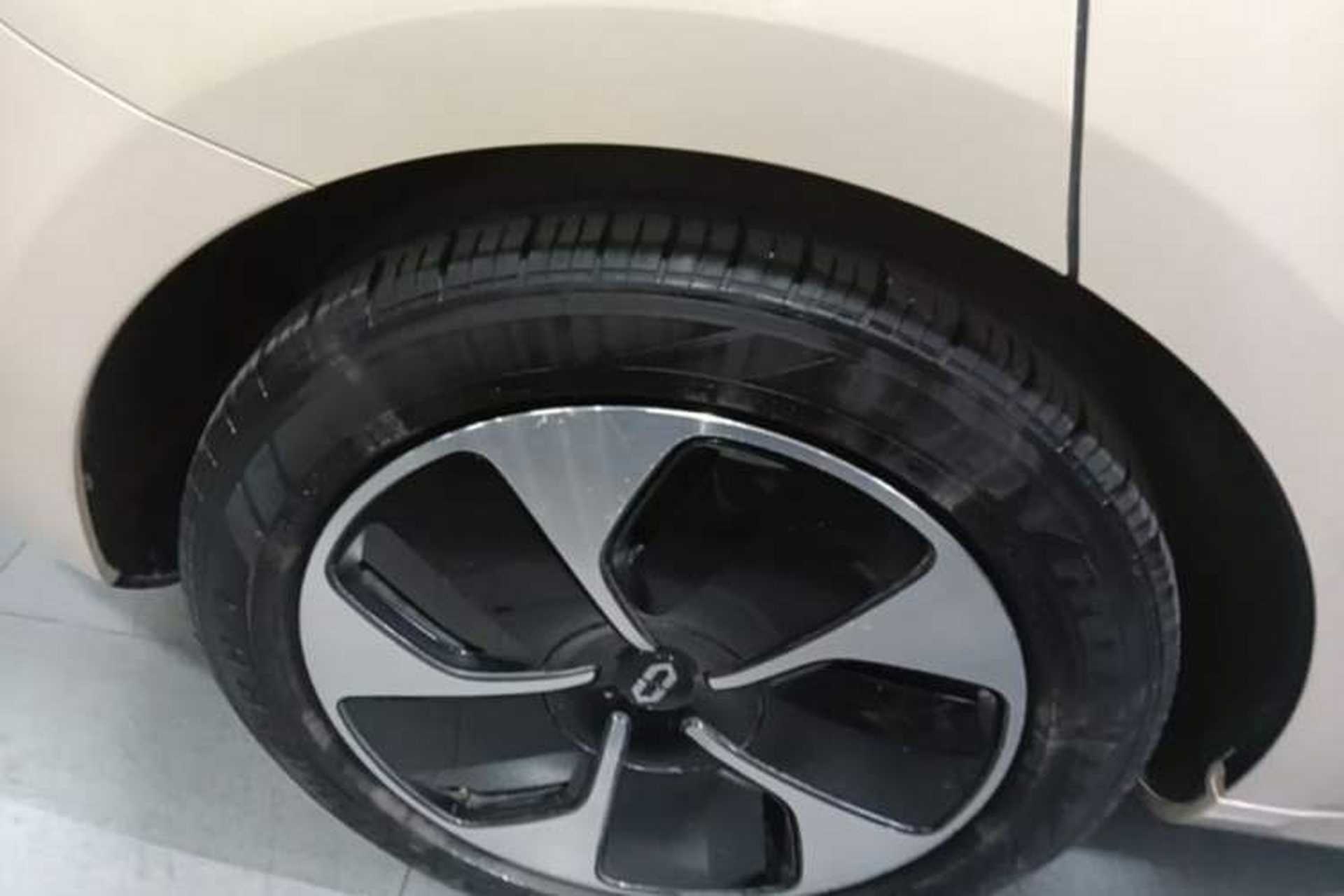Used Hima AITO M5 2022 Pure Electric Rear-Drive Standard Edition Right Rear Wheel Hub
