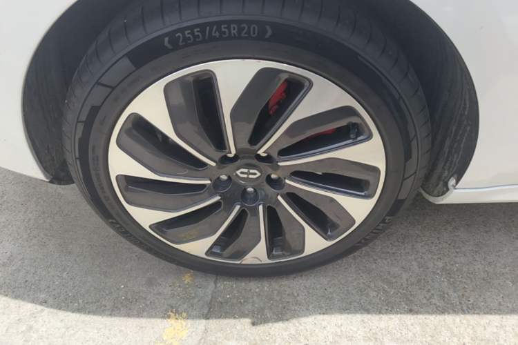 Used Hima AITO M5 2022 Range-Extended Rear-Drive Standard Version Right Rear Wheel Hub