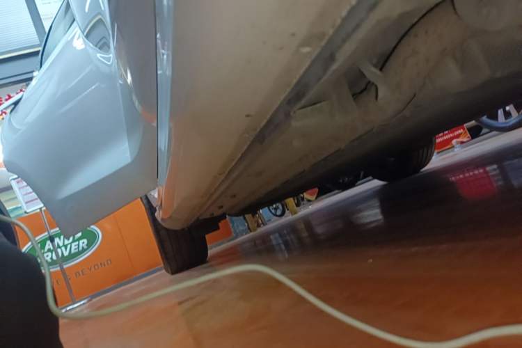 Used Hima AITO M5 2022 Extended-Range Four-Wheel Drive Ultimate Edition Right Side Sill