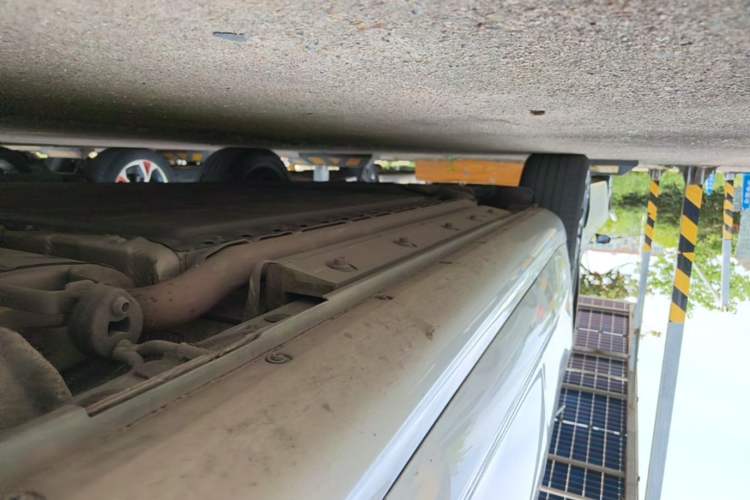 Used Hima AITO M5 2022 Extended-Range Four-Wheel Drive Ultimate Edition Right Side Sill