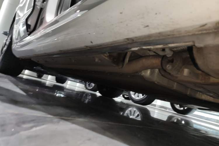 Used Hima AITO M5 2022 Extended-Range Four-Wheel Drive Ultimate Edition Right Side Sill