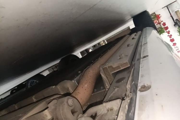 Used Hima AITO M5 2022 Extended-Range Four-Wheel Drive Performance Version Right Side Sill