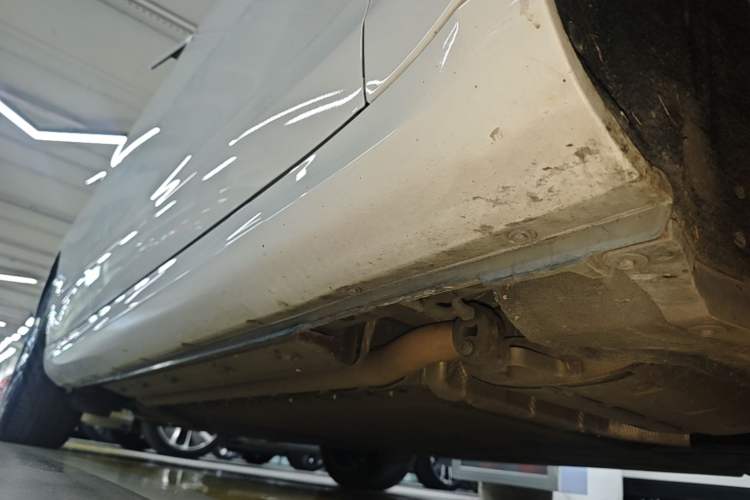 Used Hima AITO M5 2022 Extended-Range Four-Wheel Drive Ultimate Edition Right Side Sill