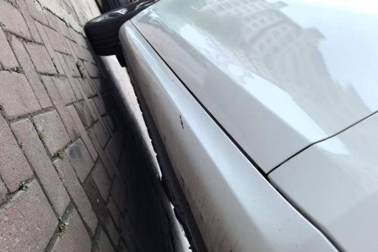 Used Hima AITO M5 2022 Range-Extended Rear-Drive Standard Version Right Side Sill