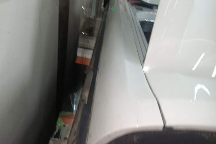 Used Hima AITO M5 2022 Pure Electric All-Wheel-Drive Performance Edition Right Side Sill