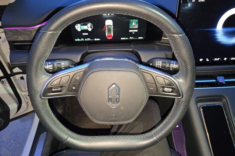 Used Hima AITO M5 2022 Extended-Range Four-Wheel Drive Ultimate Edition Steering Wheel