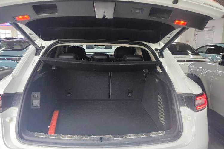 Used Hima AITO M5 2022 Extended-Range Four-Wheel Drive Performance Version Trunk