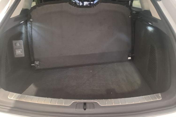 Used Hima AITO M5 2022 Extended-Range Four-Wheel Drive Performance Version Trunk