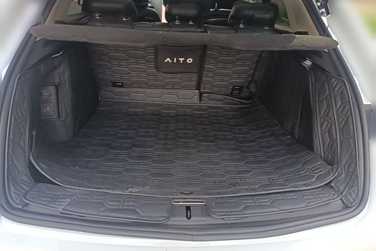 Used Hima AITO M5 2022 Range-Extended Rear-Drive Standard Version Trunk