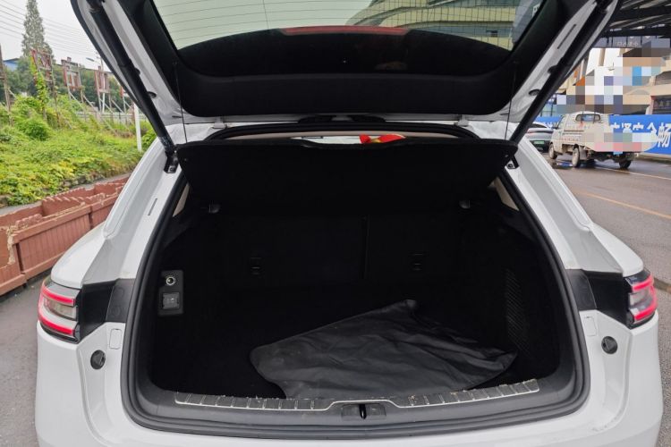 Used Hima AITO M5 2022 Range-Extended Rear-Drive Standard Version Trunk
