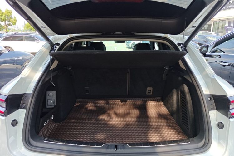 Used Hima AITO M5 2022 Extended-Range Four-Wheel Drive Performance Version Trunk