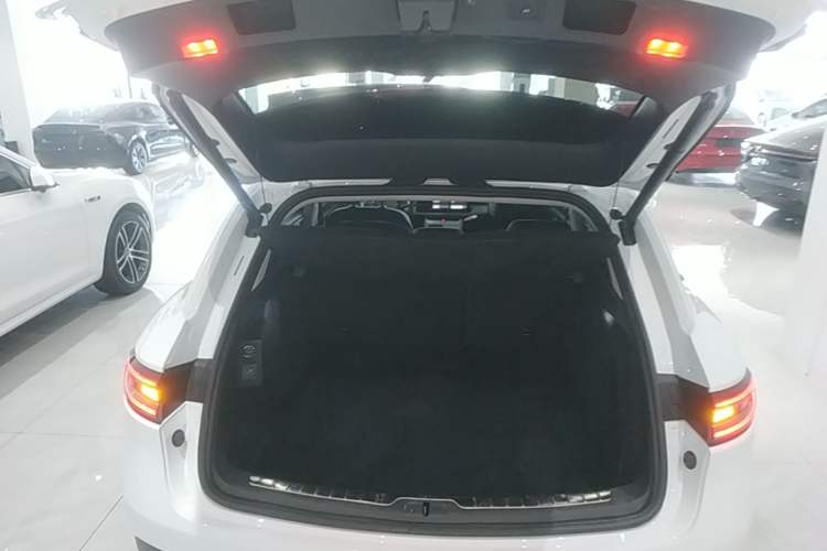 Used Hima AITO M5 2022 Range-Extended Rear-Drive Standard Version Trunk