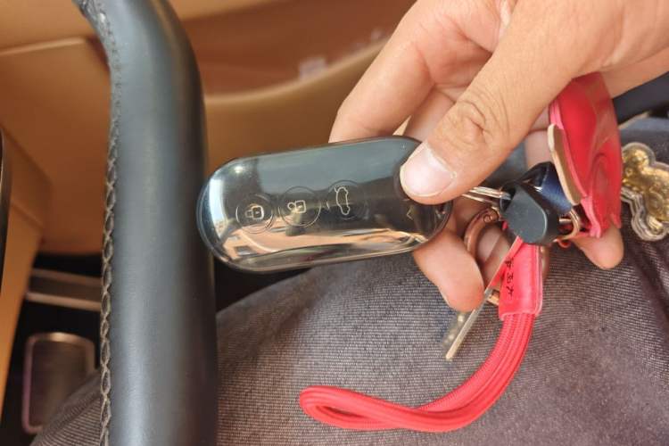 Used Hima AITO M5 2022 Range-Extended Rear-Drive Standard Version Vehicle Key