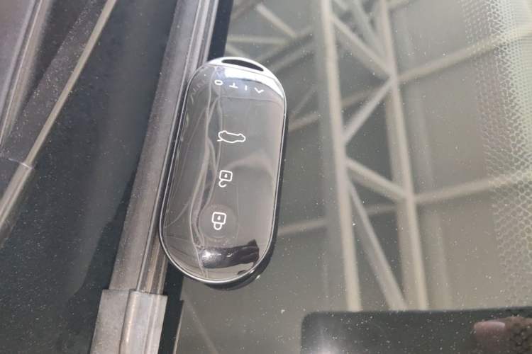 Used Hima AITO M5 2022 Range-Extended Rear-Drive Standard Version Vehicle Key