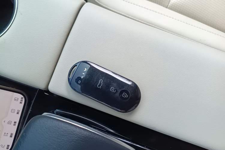 Used Hima AITO M5 2022 Extended-Range Four-Wheel Drive Ultimate Edition Vehicle Key