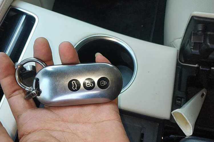 Used Hima AITO M5 2022 Extended-Range Four-Wheel Drive Performance Version Vehicle Key