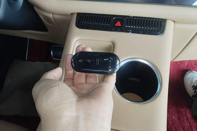Used Hima AITO M5 2022 Extended-Range Four-Wheel Drive Performance Version Vehicle Key
