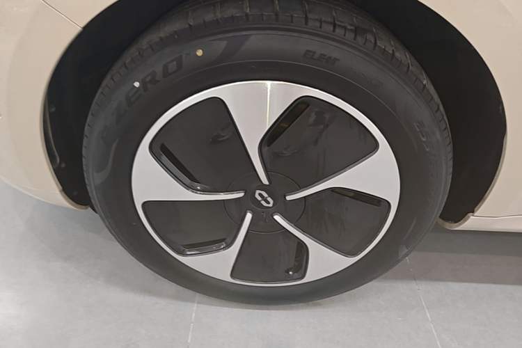 Used Hima AITO M5 2022 Pure Electric Rear-Drive Standard Edition Exterior 4