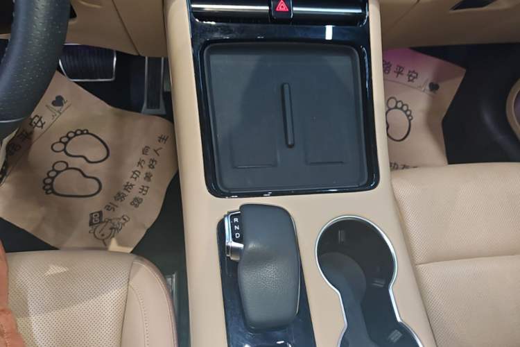 Used Hima AITO M5 2022 Pure Electric Rear-Drive Standard Edition Gear Lever