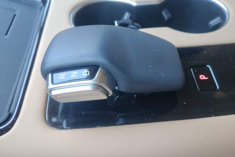 Used Hima AITO M5 2022 Pure Electric Rear-Drive Standard Edition Gear Lever