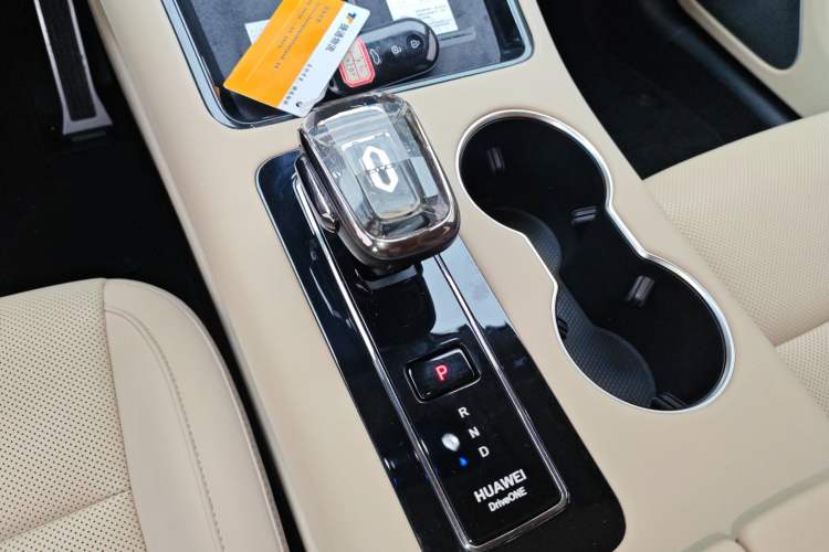 Used Hima AITO M5 2022 Pure Electric Rear-Drive Standard Edition Gear Lever