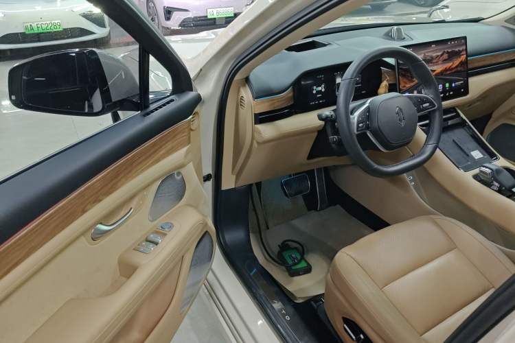 Used Hima AITO M5 2022 Pure Electric Rear-Drive Standard Edition Interior 3