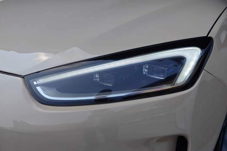 Used Hima AITO M5 2022 Pure Electric Rear-Drive Standard Edition Left Front Headlight
