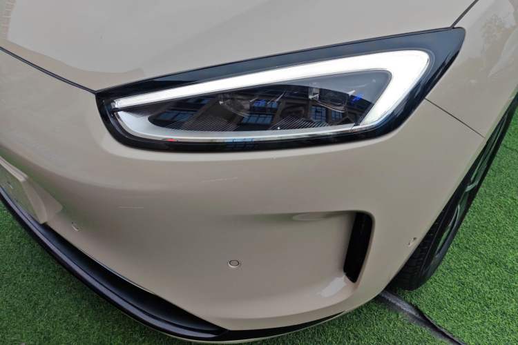 Used Hima AITO M5 2022 Pure Electric Rear-Drive Standard Edition Left Front Headlight