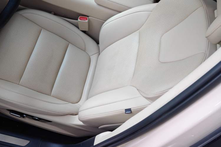 Used Hima AITO M5 2022 Pure Electric Rear-Drive Standard Edition Left Front Seat