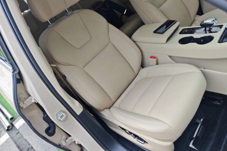 Used Hima AITO M5 2022 Pure Electric Rear-Drive Standard Edition Right Front Seat