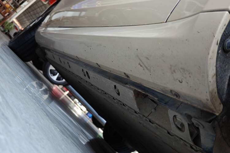 Used Hima AITO M5 2022 Pure Electric Rear-Drive Standard Edition Right Side Sill