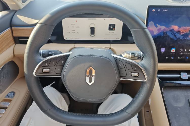 Used Hima AITO M5 2022 Pure Electric Rear-Drive Standard Edition Steering Wheel