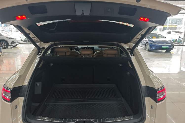 Used Hima AITO M5 2022 Pure Electric Rear-Drive Standard Edition Trunk