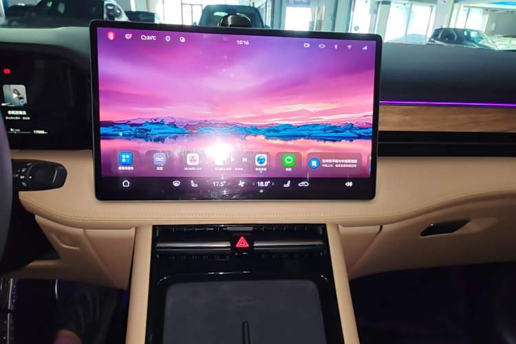 Used Hima AITO M5 2023 Extended-Range Rear-Drive Intelligent Driving Version Audio And AC Panel