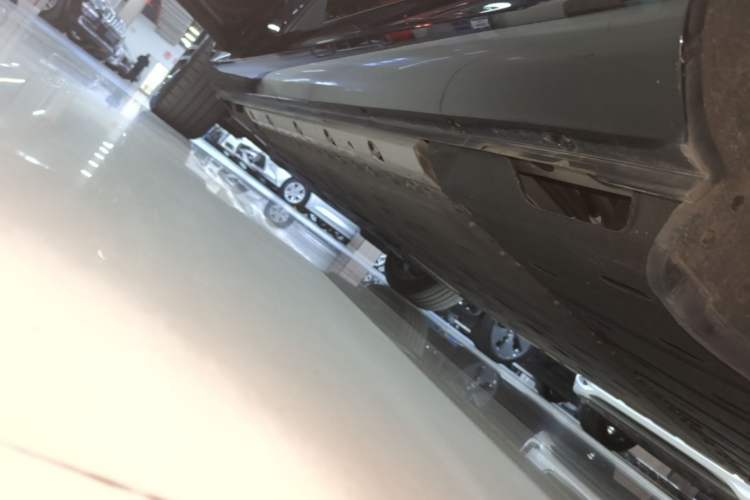 Used Hima AITO M5 2023 Extended-Range Rear-Drive Intelligent Driving Version Left Side Sill