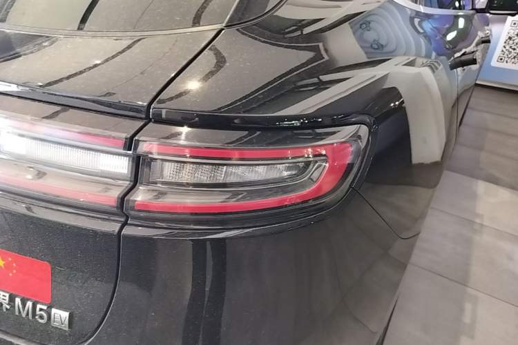 Used Hima AITO M5 2023 Pure Electric Rear-Drive Intelligent Driving Version Right Rear Taillight