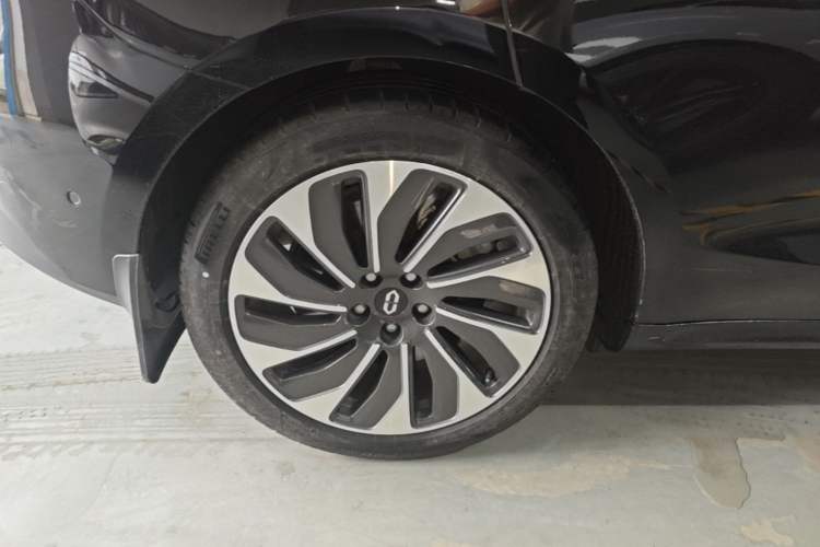 Used Hima AITO M5 2023 Extended-Range Rear-Drive Intelligent Driving Version Right Rear Wheel Hub