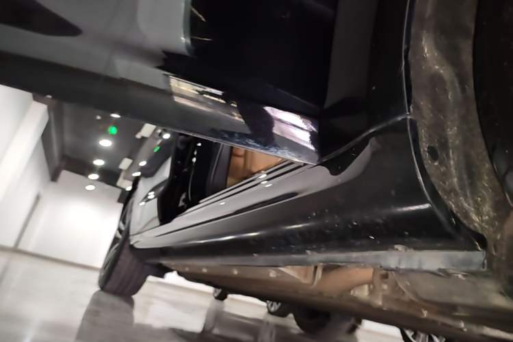 Used Hima AITO M5 2023 Extended-Range Rear-Drive Intelligent Driving Version Right Side Sill