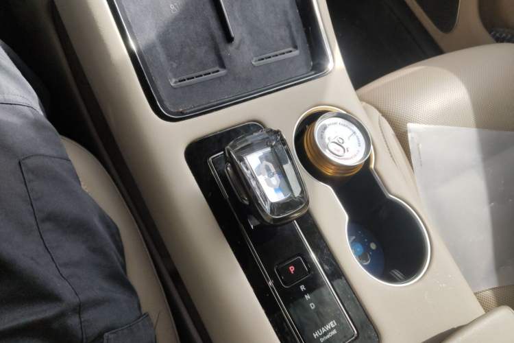 Used Hima AITO M5 2023 Extended-Range Rear-Drive Intelligent Driving Version Audio And AC Panel