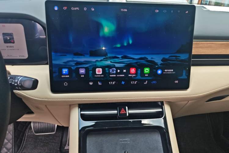 Used Hima AITO M5 2023 Extended-Range Four-Wheel Drive Intelligent Driving Version Audio And AC Panel