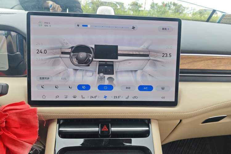 Used Hima AITO M5 2023 Extended-Range Rear-Drive Intelligent Driving Version Audio And AC Panel
