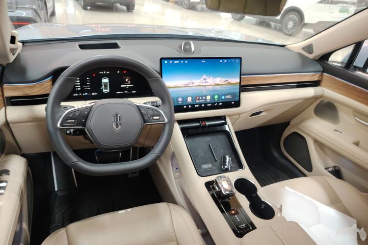 Used Hima AITO M5 2023 Extended-Range Rear-Drive Intelligent Driving Version Center Console