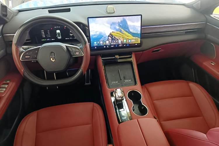 Used Hima AITO M5 2023 Extended-Range Four-Wheel Drive Intelligent Driving Version Center Console