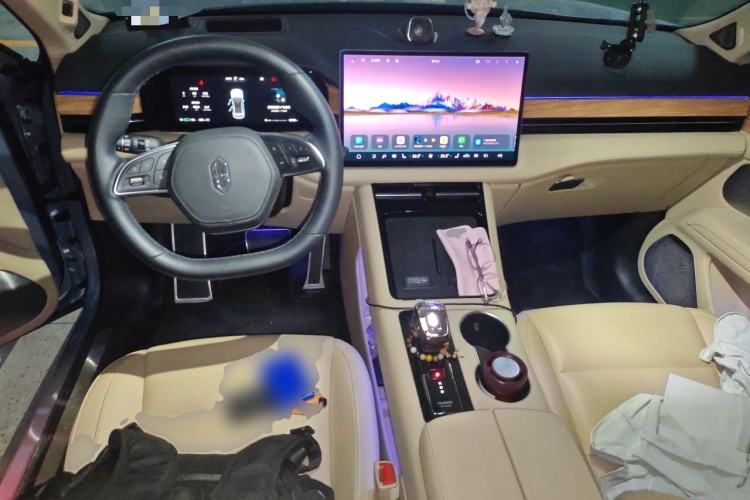 Used Hima AITO M5 2023 Pure Electric All-Wheel Drive Intelligent Driving Version Center Console