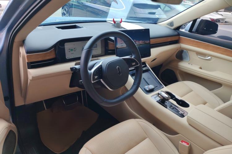 Used Hima AITO M5 2023 Pure Electric All-Wheel Drive Intelligent Driving Version Center Console